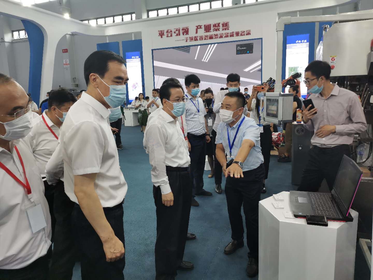 制博会即将落幕，半岛注册网（中国区）首页精彩继续(图3)